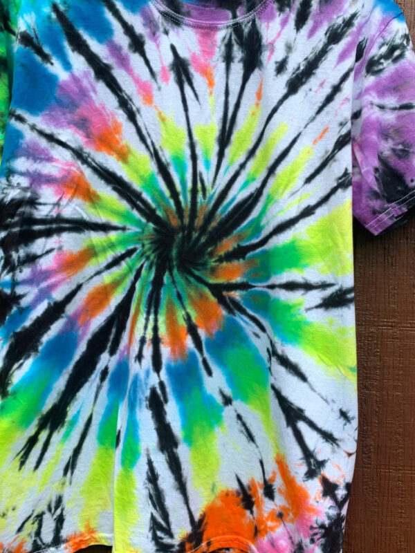 neon-rainbow-swirl-tie-dye